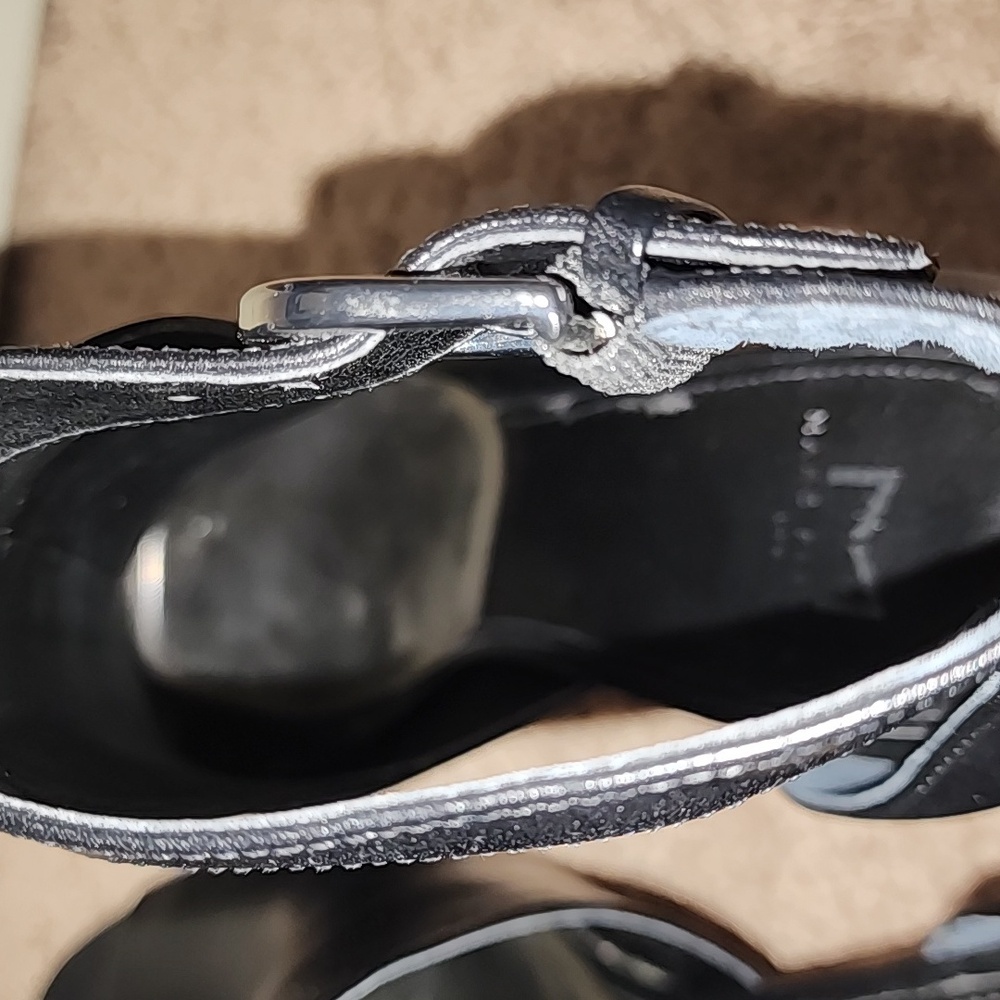 Women's Black Peep Toe Heels 9M - Picture 6 of 10